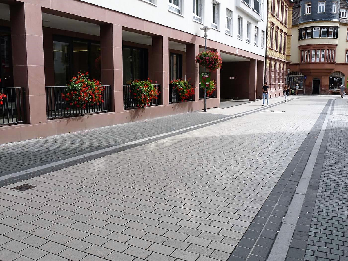 Roßmarkt MHI NATURSTEIN & BAUSTOFFSERVICE GMBH